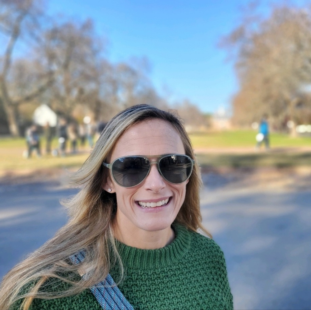 Meet your Posher, Ellie